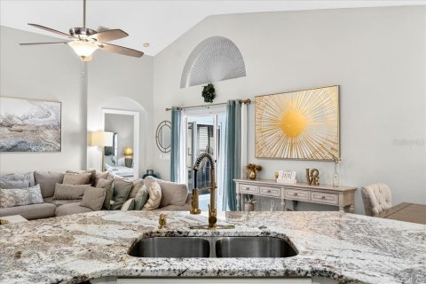 Casa en venta en Davenport, Florida, 4 dormitorios, 167.6 m2 № 2098474 - foto 20