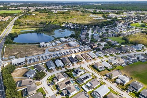 Casa en venta en Davenport, Florida, 4 dormitorios, 167.6 m2 № 2098474 - foto 9