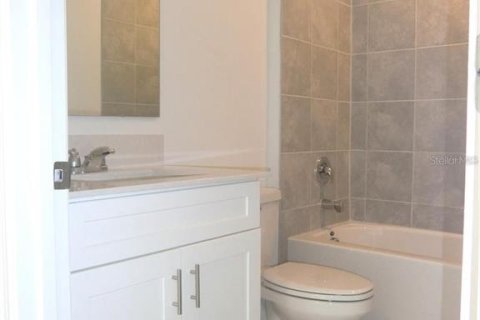 House in Winter Haven, Florida 3 bedrooms, 144.93 sq.m. № 2237012 - photo 20