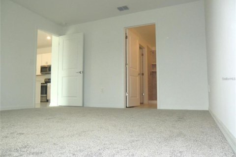 House in Winter Haven, Florida 3 bedrooms, 144.93 sq.m. № 2237012 - photo 13