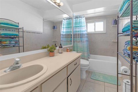 House in Kissimmee, Florida 3 bedrooms, 153.85 sq.m. № 1835566 - photo 23