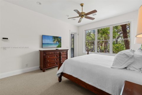 Casa en venta en Estero, Florida, 5 dormitorios, 371.61 m2 № 1697941 - foto 21