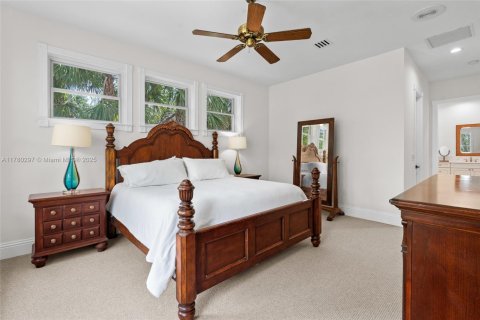 Casa en venta en Estero, Florida, 5 dormitorios, 371.61 m2 № 1697941 - foto 20