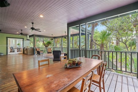 Casa en venta en Estero, Florida, 5 dormitorios, 371.61 m2 № 1697941 - foto 15