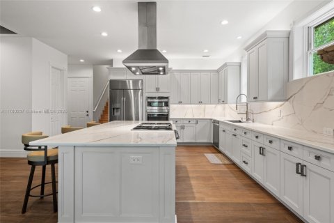 Casa en venta en Estero, Florida, 5 dormitorios, 371.61 m2 № 1697941 - foto 13