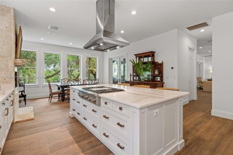 Casa en venta en Estero, Florida, 5 dormitorios, 371.61 m2 № 1697941 - foto 4