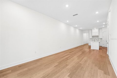 Touwnhouse à vendre à Jacksonville, Floride: 3 chambres, 143.91 m2 № 2413862 - photo 8