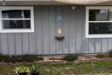 Купить виллу или дом в Виро-Бич, Флорида 2 спальни, 104.05м2, № 2052622 - фото 8