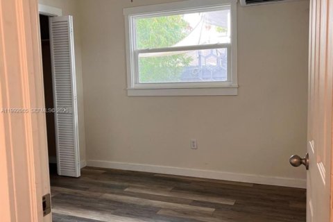 Купить виллу или дом в Виро-Бич, Флорида 2 спальни, 104.05м2, № 2052622 - фото 13