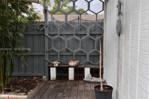 Купить виллу или дом в Виро-Бич, Флорида 2 спальни, 104.05м2, № 2052622 - фото 10