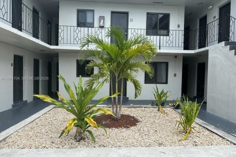 Снять в аренду квартиру в Хайалиа, Флорида 2 спальни, 78.97м2, № 2047988 - фото 7