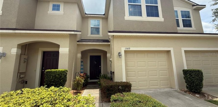 Touwnhouse à Oviedo, Floride 3 chambres, 141.95 m2 № 2404591