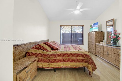 Condominio en venta en Miami, Florida, 3 dormitorios, 99.41 m2 № 2033478 - foto 18