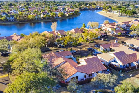 Condominio en venta en Miami, Florida, 3 dormitorios, 99.41 m2 № 2033478 - foto 6