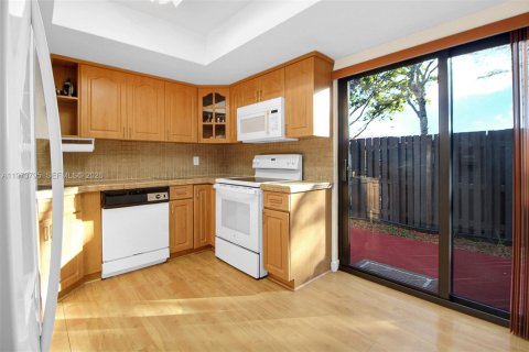 Condominio en venta en Miami, Florida, 3 dormitorios, 99.41 m2 № 2033478 - foto 15