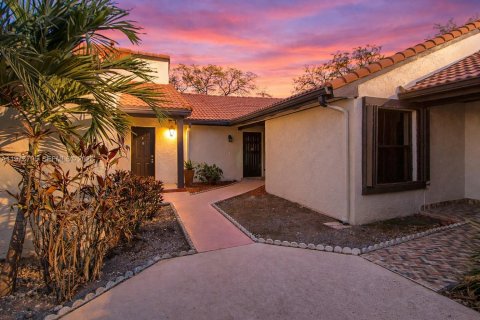 Condominio en venta en Miami, Florida, 3 dormitorios, 99.41 m2 № 2033478 - foto 2