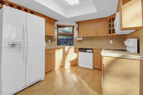 Condominio en venta en Miami, Florida, 3 dormitorios, 99.41 m2 № 2033478 - foto 14