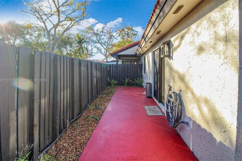 Condominio en venta en Miami, Florida, 3 dormitorios, 99.41 m2 № 2033478 - foto 25