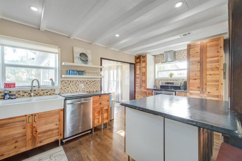 Villa ou maison à louer à Hallandale Beach, Floride: 3 chambres, 178.84 m2 № 2401826 - photo 16