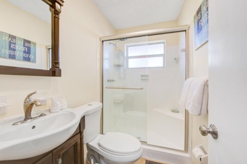 Villa ou maison à louer à Hallandale Beach, Floride: 3 chambres, 178.84 m2 № 2401826 - photo 6