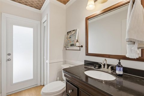 Casa en venta en Tampa, Florida, 4 dormitorios, 227.98 m2 № 2224751 - foto 25