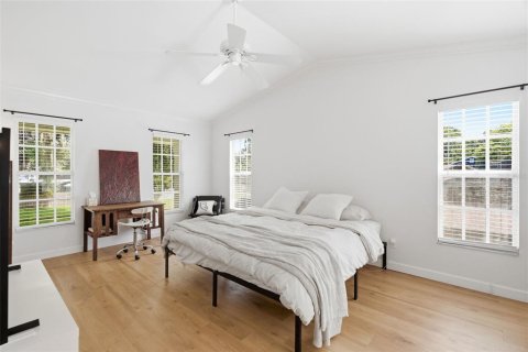Casa en venta en Tampa, Florida, 4 dormitorios, 227.98 m2 № 2224751 - foto 8