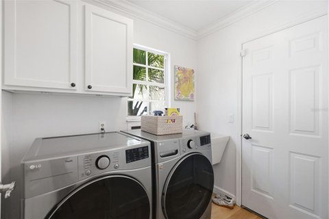 Casa en venta en Tampa, Florida, 4 dormitorios, 227.98 m2 № 2224751 - foto 26