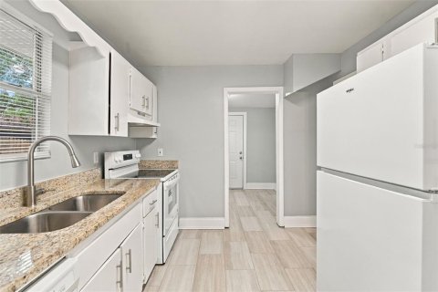 Casa en venta en Orlando, Florida, 3 dormitorios, 93.65 m2 № 2387431 - foto 15