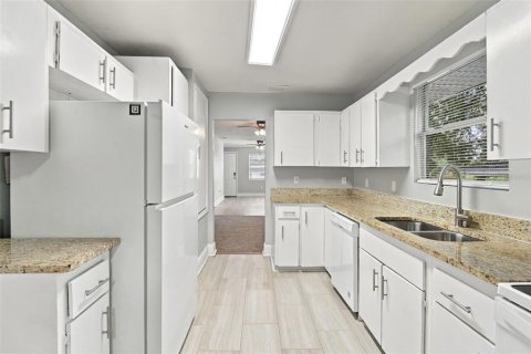 Casa en venta en Orlando, Florida, 3 dormitorios, 93.65 m2 № 2387431 - foto 16