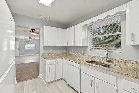 Casa en venta en Orlando, Florida, 3 dormitorios, 93.65 m2 № 2387431 - foto 17