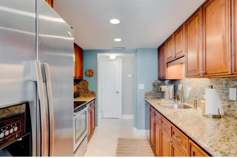 Condo in Fort Lauderdale, Florida, 2 bedrooms  № 2173769 - photo 15