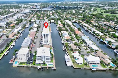 Condo in Fort Lauderdale, Florida, 2 bedrooms  № 2173769 - photo 7