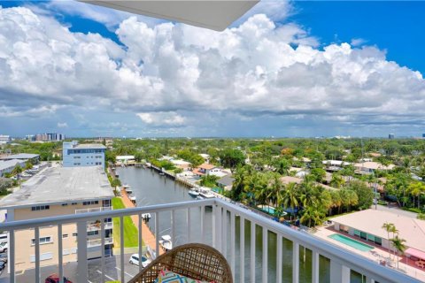 Condo in Fort Lauderdale, Florida, 2 bedrooms  № 2173769 - photo 10