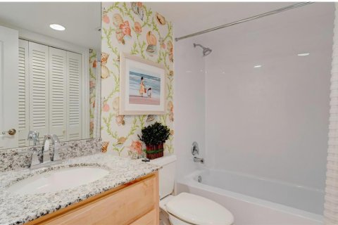 Condo in Fort Lauderdale, Florida, 2 bedrooms  № 2173769 - photo 26