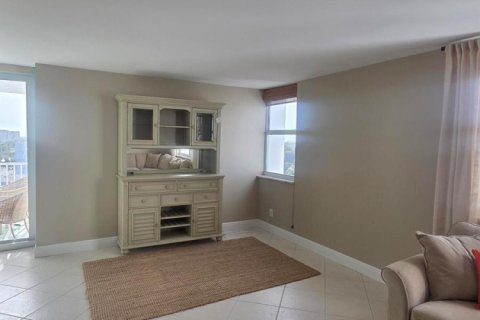 Condo in Fort Lauderdale, Florida, 2 bedrooms  № 2173769 - photo 28
