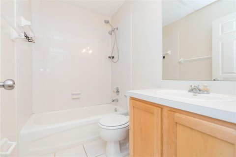 Adosado en venta en Tampa, Florida, 3 dormitorios, 126.72 m2 № 1881366 - foto 23