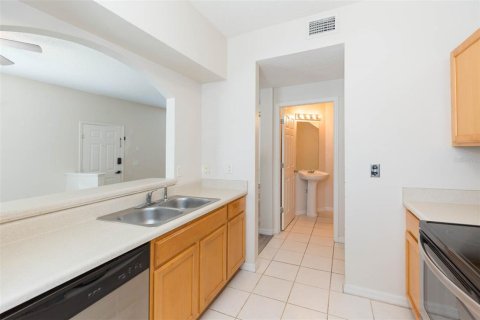 Adosado en venta en Tampa, Florida, 3 dormitorios, 126.72 m2 № 1881366 - foto 13