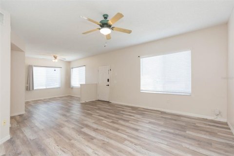 Adosado en venta en Tampa, Florida, 3 dormitorios, 126.72 m2 № 1881366 - foto 5
