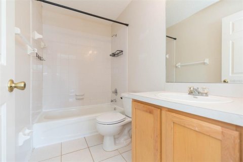 Adosado en venta en Tampa, Florida, 3 dormitorios, 126.72 m2 № 1881366 - foto 19
