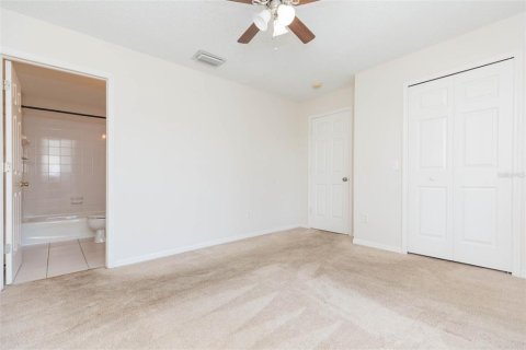 Adosado en venta en Tampa, Florida, 3 dormitorios, 126.72 m2 № 1881366 - foto 18