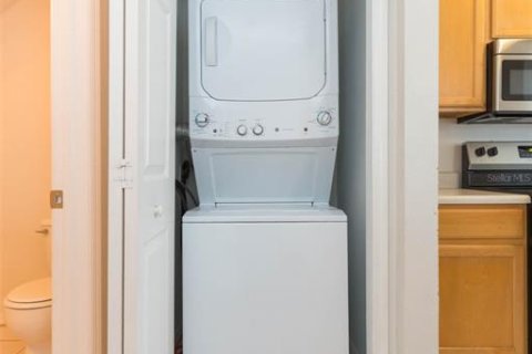 Adosado en venta en Tampa, Florida, 3 dormitorios, 126.72 m2 № 1881366 - foto 16
