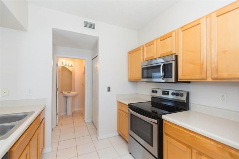 Adosado en venta en Tampa, Florida, 3 dormitorios, 126.72 m2 № 1881366 - foto 12