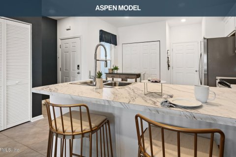 Villa ou maison à vendre à Jacksonville, Floride: 2 chambres, 112.41 m2 № 809515 - photo 1