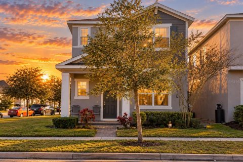 House in Winter Garden, Florida 4 bedrooms, 225.57 sq.m. № 2419003 - photo 4
