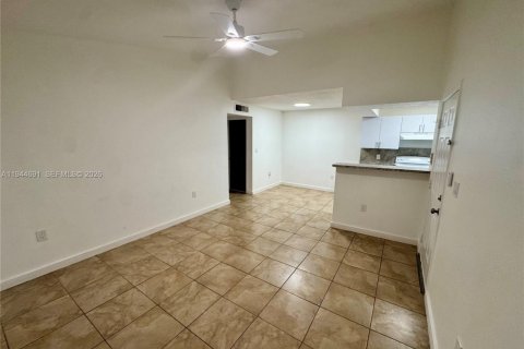 Copropriété à louer à Miami, Floride: 1 chambre, 54.63 m2 № 2001351 - photo 6