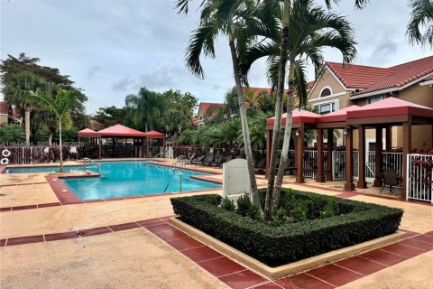 Copropriété à louer à Miami, Floride: 1 chambre, 54.63 m2 № 2001351 - photo 5