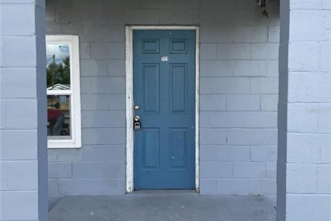 Apartamento en alquiler en Lake Wales, Florida, 2 dormitorios, 55.74 m2 № 1750637 - foto 1