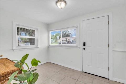 House in Saint Petersburg, Florida 2 bedrooms, 93.55 sq.m. № 1873433 - photo 8