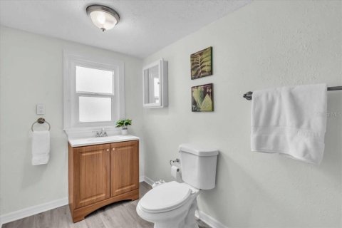 House in Saint Petersburg, Florida 2 bedrooms, 93.55 sq.m. № 1873433 - photo 13
