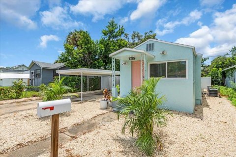 House in Saint Petersburg, Florida 2 bedrooms, 93.55 sq.m. № 1873433 - photo 6